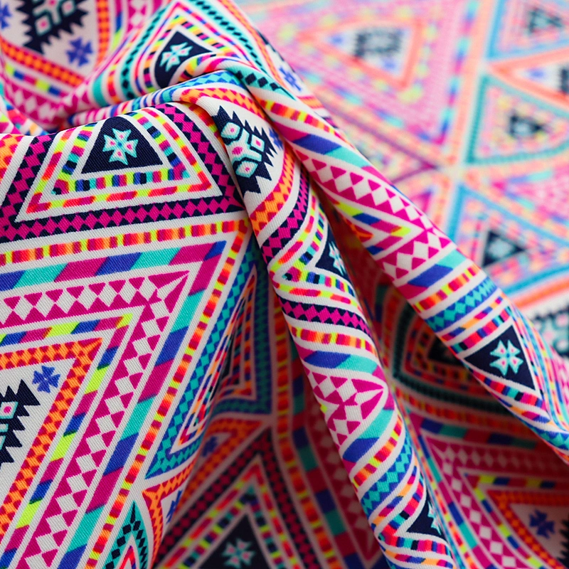 Four sided elastic printed swimming fabric